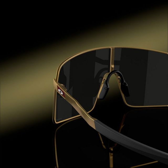 Oakley_Sutro_TI_Matte_Gold_Prizm_Black_5