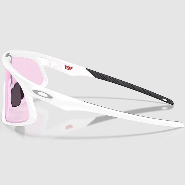 RSLV_141_Matte_White_Prizm_Low_Light_3
