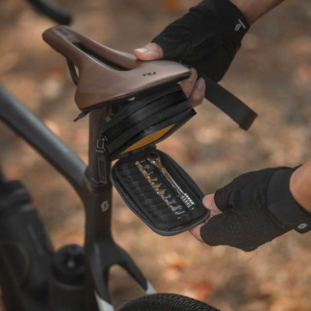 TC2327B_TOPEAK_ELEMENTA_GEARBAG_5