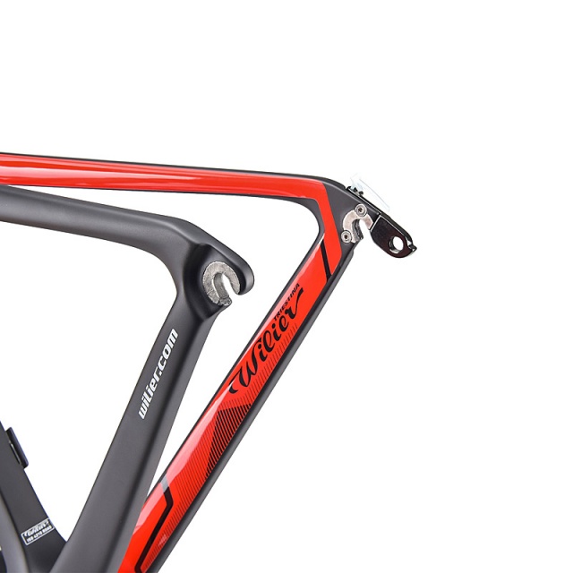 110AIR_Frame_black_redmat_glossyfinish_7