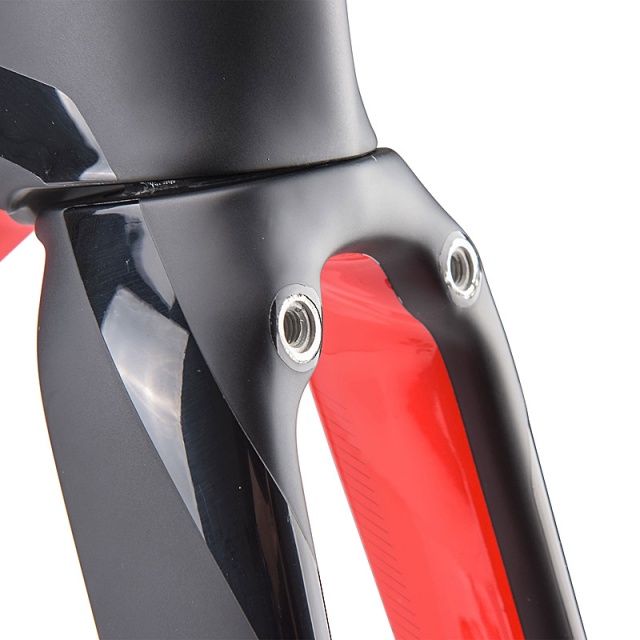 110AIR_Frame_black_redmat_glossyfinish_3