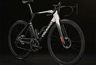 Colnago Y1Rs - одно из самых заметных событий в мире велоспорта 2025 года Colnago Y1Rs - одно из самых заметных событий в мире велоспорта 2025 года